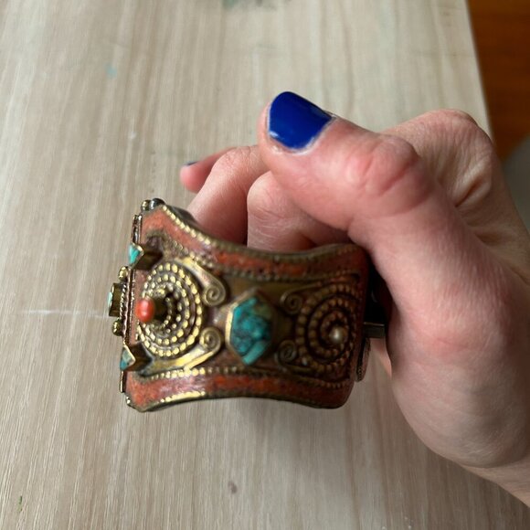 Vintage Handmade Turquoise Bracelet - Picture 5 of 6